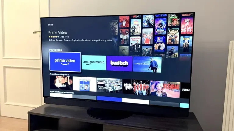 Adiós a los reflejos y cuellos torcidos: La función de corrección trapezoidal inteligente llega al salón