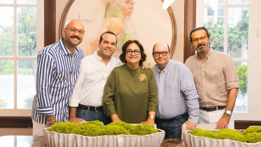 ✨ Charo: "Primavera/Madres", una oda a la feminidad dominicana