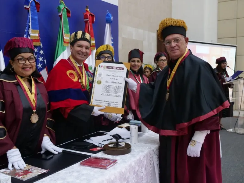 Excelencia académica y tradición: La UAPA celebra una histórica ceremonia de investidura de Doctor Honoris Causa