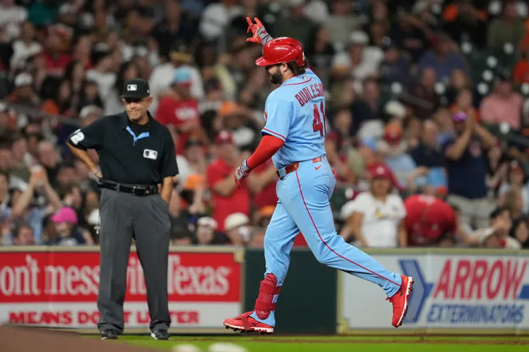 Cardenales extienden su dominio: Vencen 7-5 a los Astros y suman su cuarta victoria consecutiva