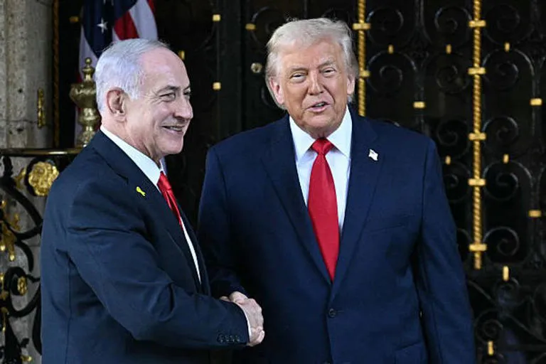 Conflicto en Oriente Medio: Operaciones aéreas conjuntas dejan 25 fallecidos en Irán y provocan respuesta con misiles de Teherán