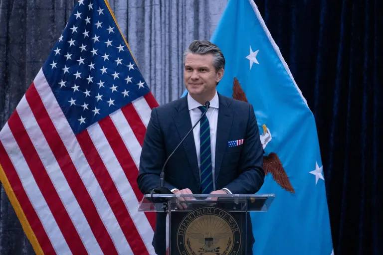 Alerta en el Pentágono: Pete Hegseth advierte que se acercan "días clave" en la guerra con Irán