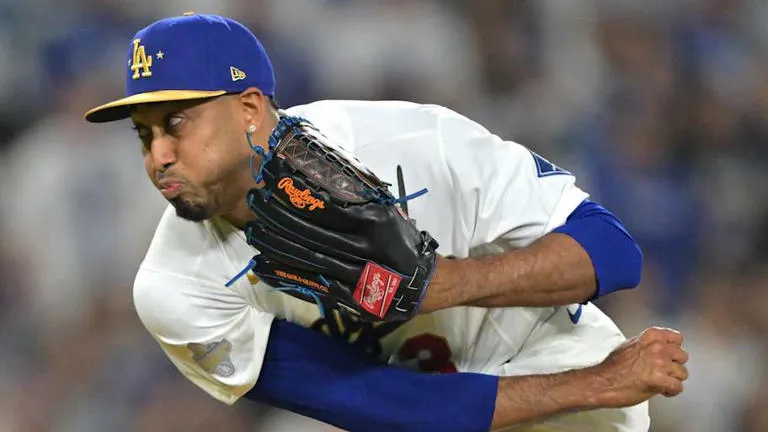 Edwin Díaz se somete a cirugía de codo y pone fin a su temporada con los Dodgers