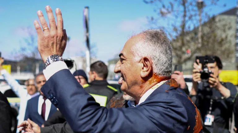 "Farsa en Berlín": El fracaso diplomático de Alemania durante la visita de Reza Pahlavi