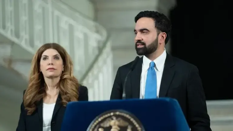 🍎 Nueva York en alerta: Mamdani denuncia "asfixia financiera"