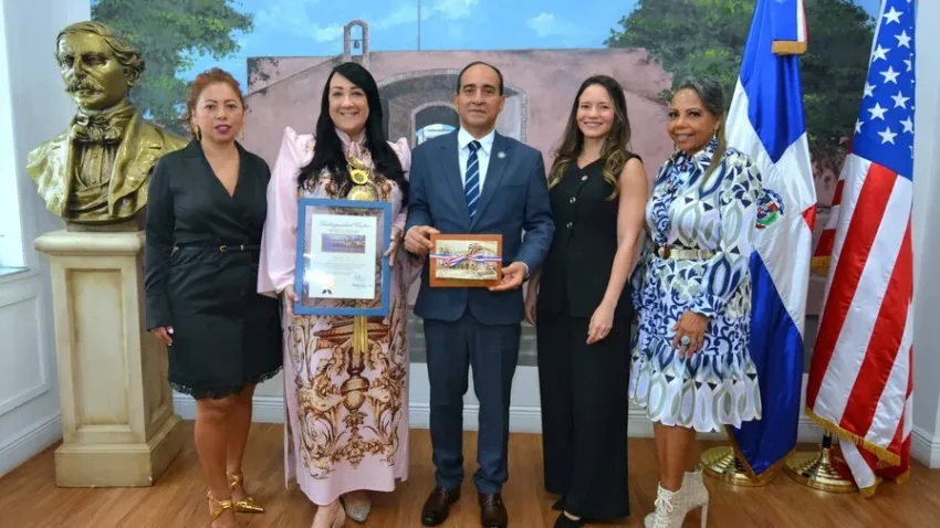 ✨ Giannina Azar: De República Dominicana para el mundo (y Miami lo sabe)