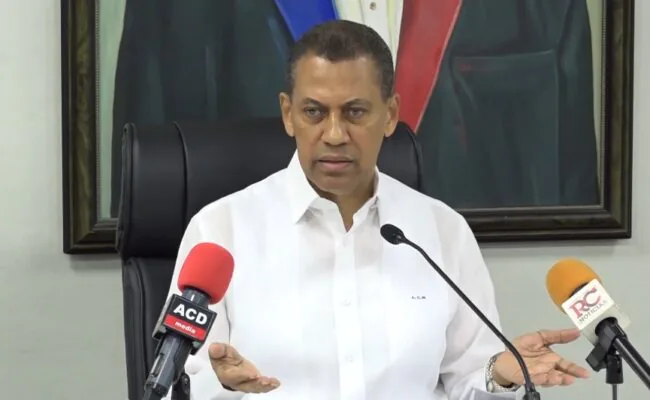 Indotel y MINERD reconocen a más de 300 estudiantes destacados en disciplinas STEM