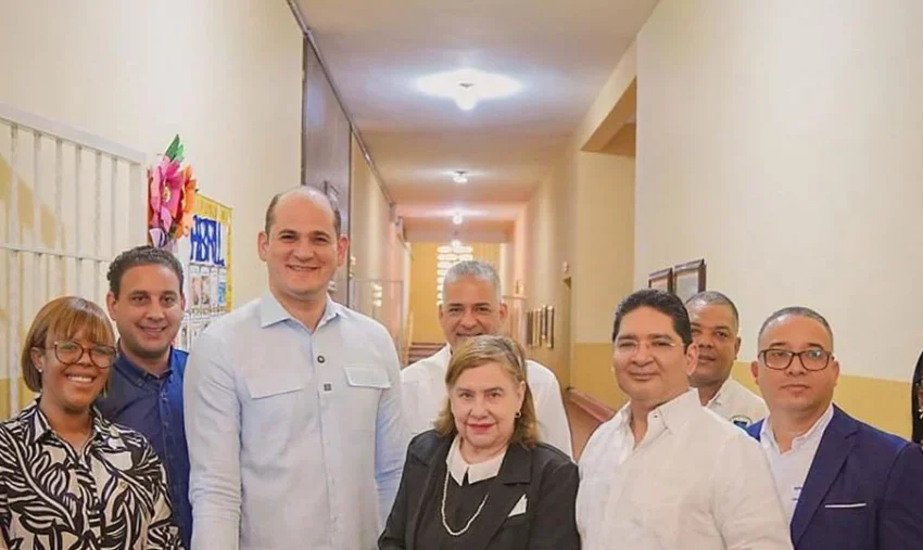 INABIE pone en servicio módulo de salud bucal en La Vega para beneficiar a más de mil estudiantes