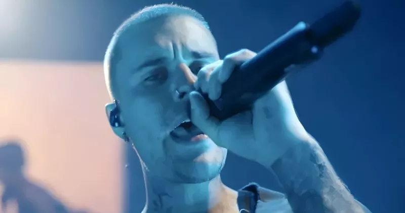 Justin Bieber conquista Coachella 2026 con un show que recorre toda su historia musical