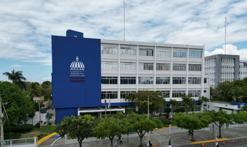 Ministerio de Trabajo pide flexibilizar jornada laboral por condiciones climáticas