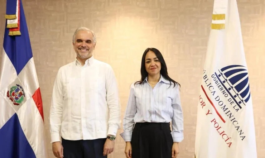 Ministro Luis Miguel De Camps impulsa acciones para reforzar la seguridad en centros educativos de todo el país