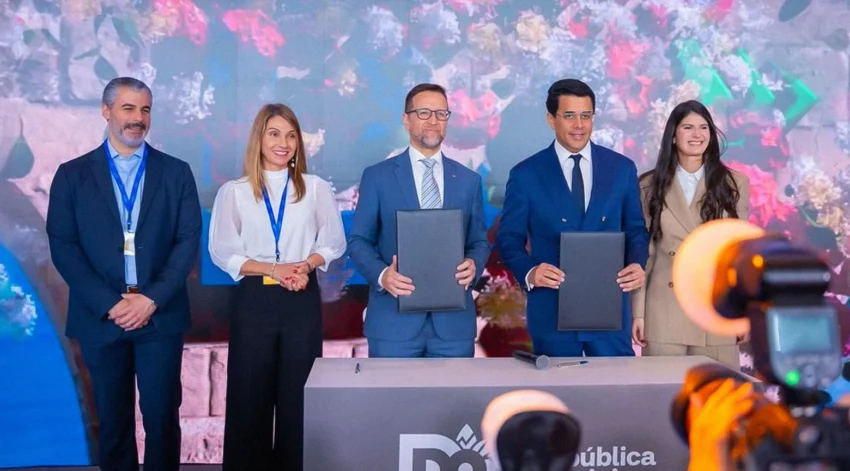 RD firma 15 acuerdos turísticos y asegura millones de visitantes pese a crisis global