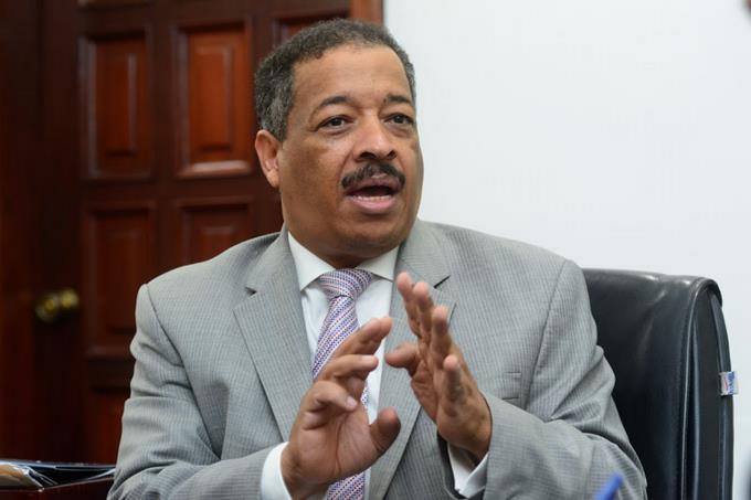 Roberto Rosario critica ley que limita candidaturas independientes y la califica como “restrictiva de derechos”