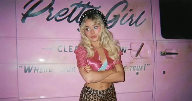 Sabrina Carpenter lleva a Coachella a un viaje nostálgico por Hollywood con su show 'Sabrinawood'