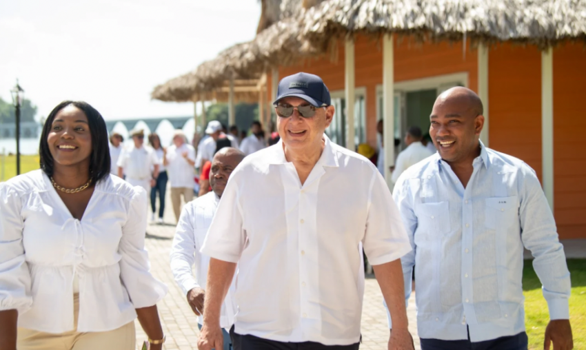 Senador Pedro Catrain destaca obras realizadas por el Gobierno en Samaná