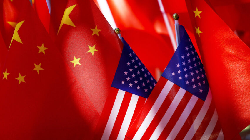 China carga contra nuevas restricciones de EE.UU. que "socavan la estabilidad" en sus relaciones