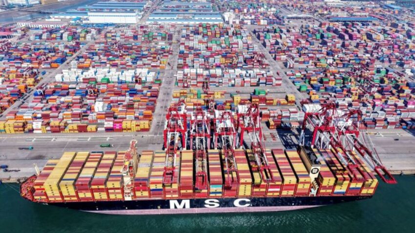 China registra una fuerte desaceleración económica generalizada