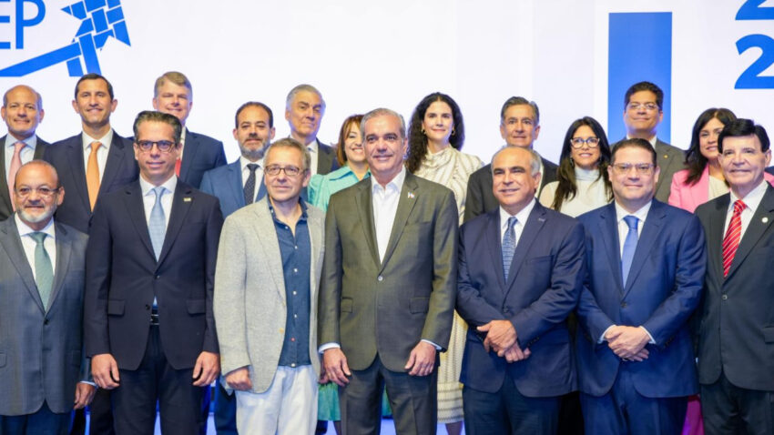 Conep reconoce acciones del Gobierno para fortalecer el crecimiento económico y atracción de inversiones