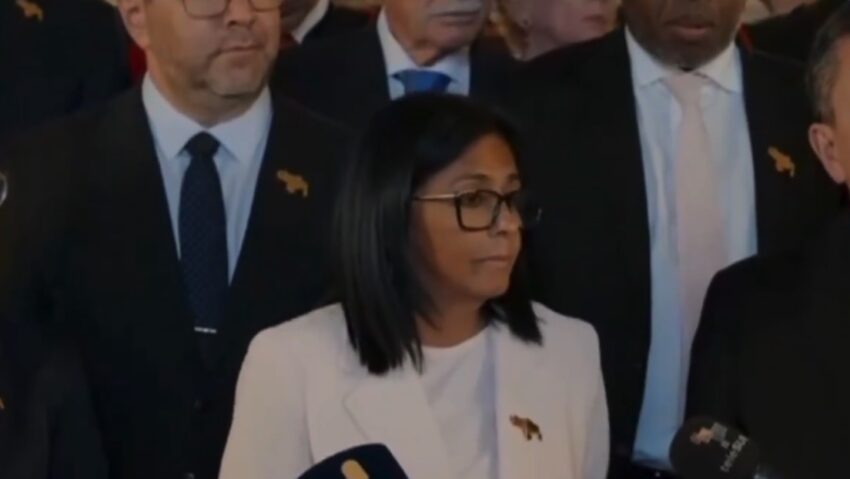 Trump dice que quiere que Venezuela sea el estado 51 de EE.UU. y Delcy Rodríguez responde