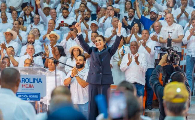 No llegaré sola! Carolina Mejía reitera en Santiago “estoy lista para ser presidenta”; cerró en Ciudad Corazón su recorrido de rendición de cuentas como secretaria general PRM