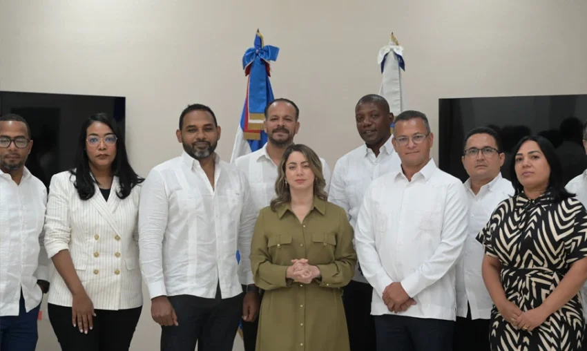 CCESDN realiza alianza con el Ministerio de la Mujer para impulsar campaña contra la violencia hacia las mujeres en Santo Domingo Norte