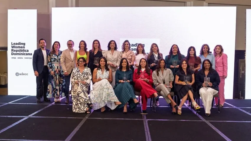 Ad Age y Diario Libre reconocen a 14 empresarias en "Leading Women República Dominicana 2026"