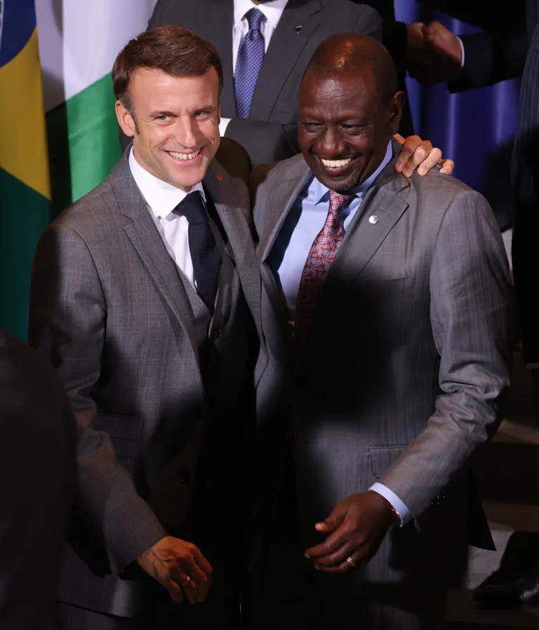 Francia redefine su presencia en África con una cumbre histórica en Kenia