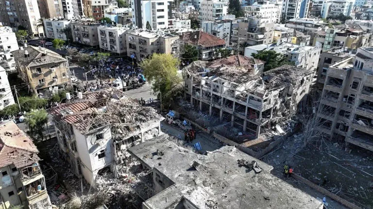 Cambio de estrategia en Teherán: Expertos advierten que Israel podría enfrentar cientos de misiles diarios si colapsa la tregua con Irán