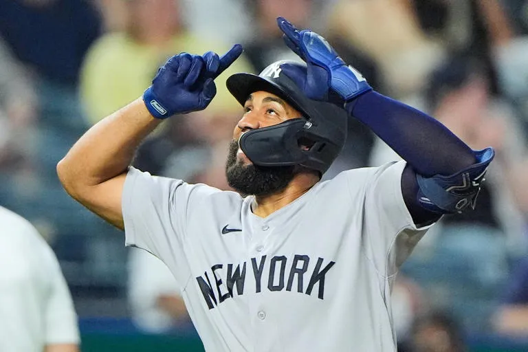 Poderío absoluto: Los Yankees humillan a los Reales con una histórica paliza de 15-1 comandada por seis cuadrangulares