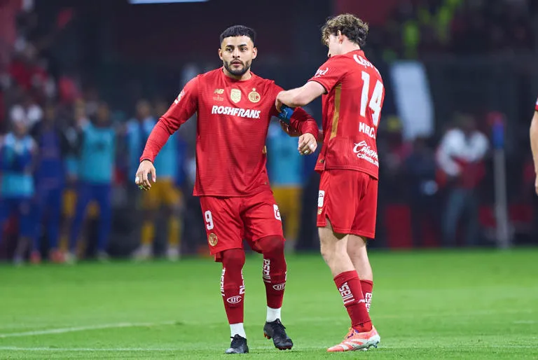 Toluca refuerza su arsenal: Alexis Vega y Jesús Gallardo blindan a los Diablos ante el LAFC