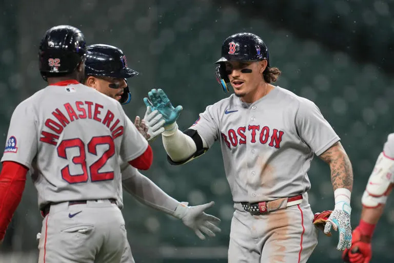 Jarren Durán lidera la remontada de Boston: Un jonrón de tres carreras silencia a Detroit