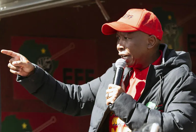 CYRIL RAMAPHOSA ANTE EL ABISMO POLÍTICO: EL PRESIDENTE SUDAFRICANO ACATA EL FALLO QUE PODRÍA DESTITUIRLO
