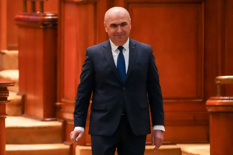 Terremoto político en Bucarest: El colapso del gobierno proeuropeo sume a Rumania en la incertidumbre