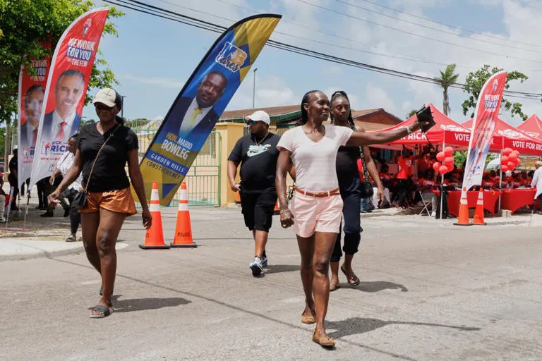 Inician las elecciones anticipadas en Bahamas para elegir al próximo gobierno