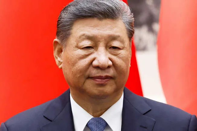 China conmuta la pena de muerte a dos exministros de defensa