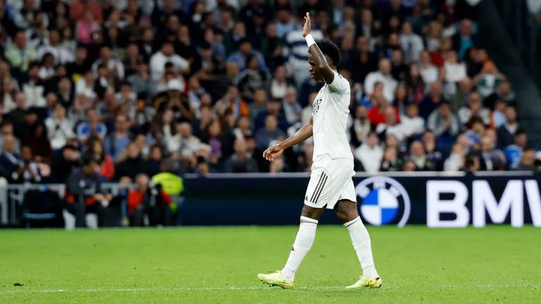 ¿Fuga en el Real Madrid? Vinicius Jr. abandona España de urgencia y no jugará el cierre de temporada