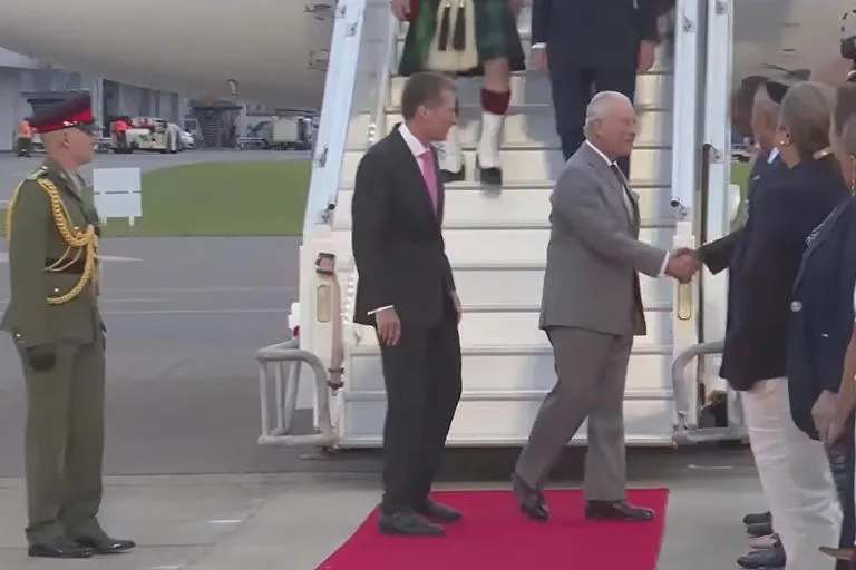 Lazos de Corona: El Rey Carlos III reafirma el valor estratégico y afectivo de Bermudas en la familia británica