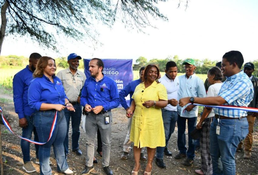 Gobierno impulsa modernización agrícola en San Juan con innovador sistema de riego por goteo para producción de tabaco