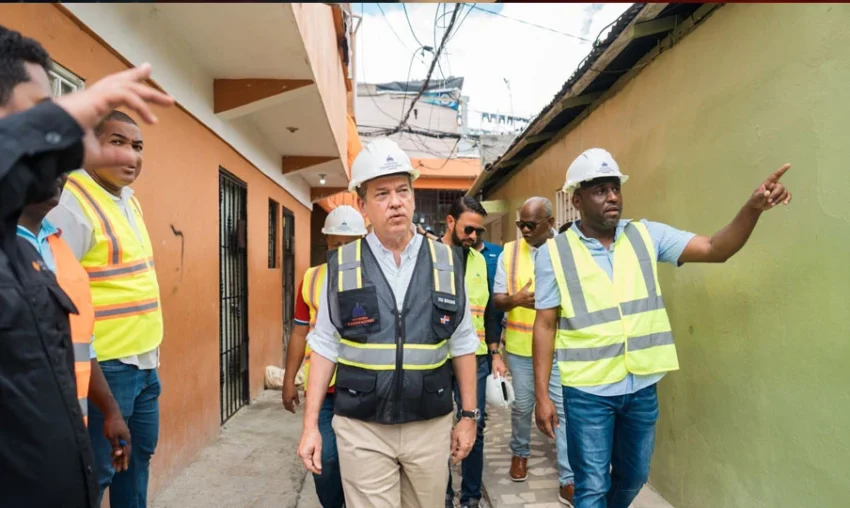 MIVHED inicia intervención de viviendas en el sector 27 de Febrero