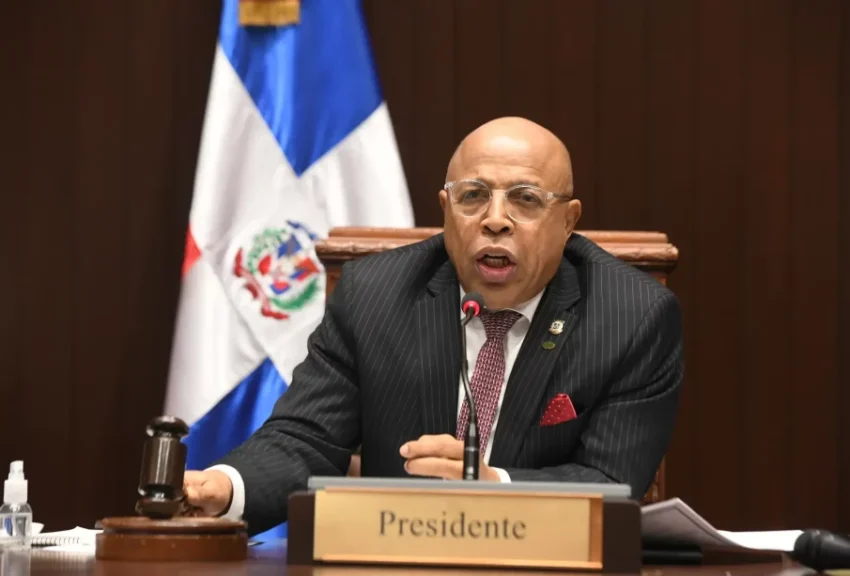 Alfredo Pacheco llama a prudencia en PRM ante extensión de mandatos de las actuales autoridades
