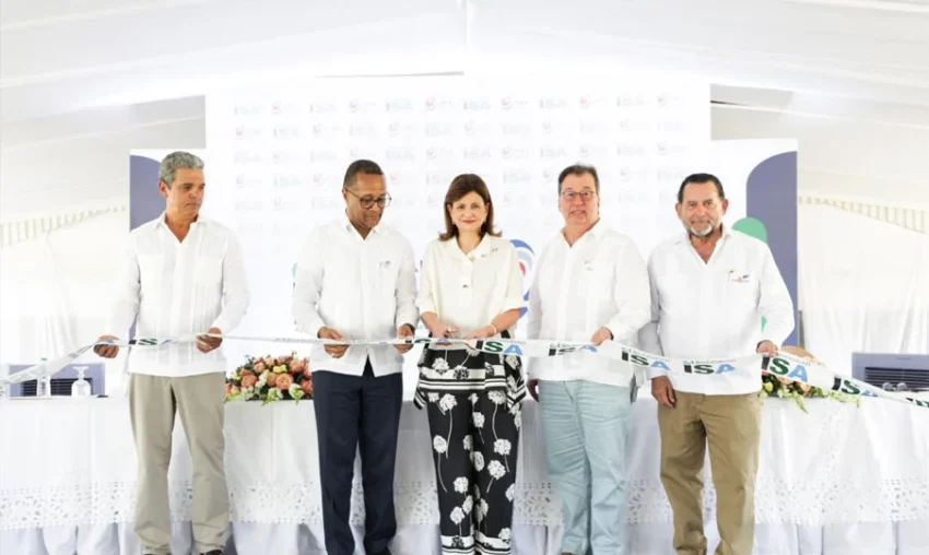 Raquel Peña encabeza inauguración de complejo de innovación avícola que fortalece la producción nacional