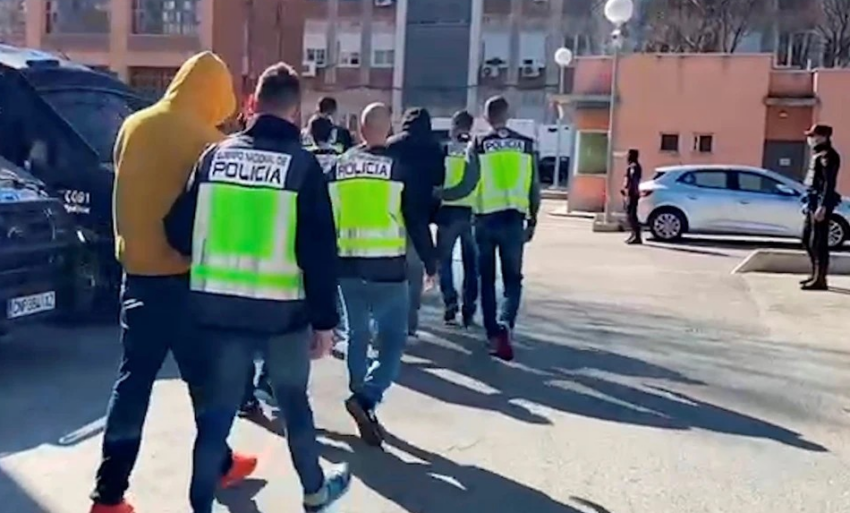 ESPAÑA: Arrestan 12 de la banda Dominican Don’t Play