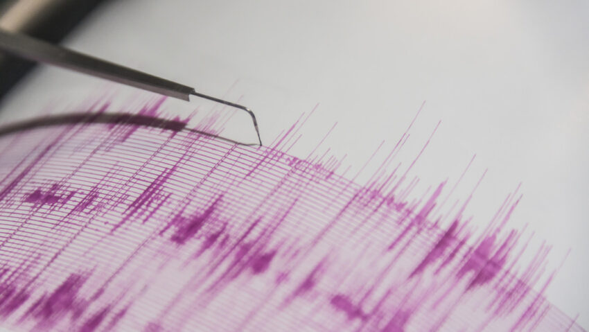 2 fortísimos terremotos sacuden simultáneamente el planeta en diferentes partes del mundo