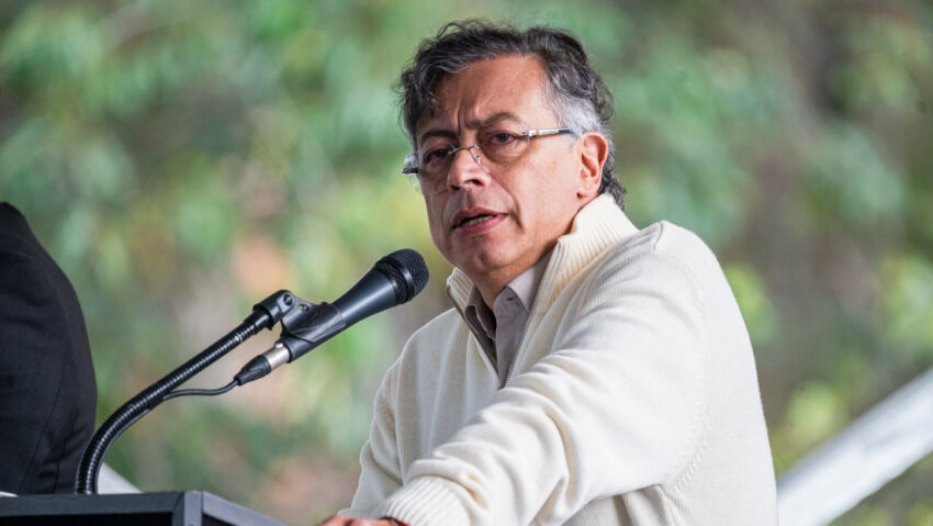 El mensaje de Petro ante el apoyo de Trump a candidato ultraconservador de Colombia
