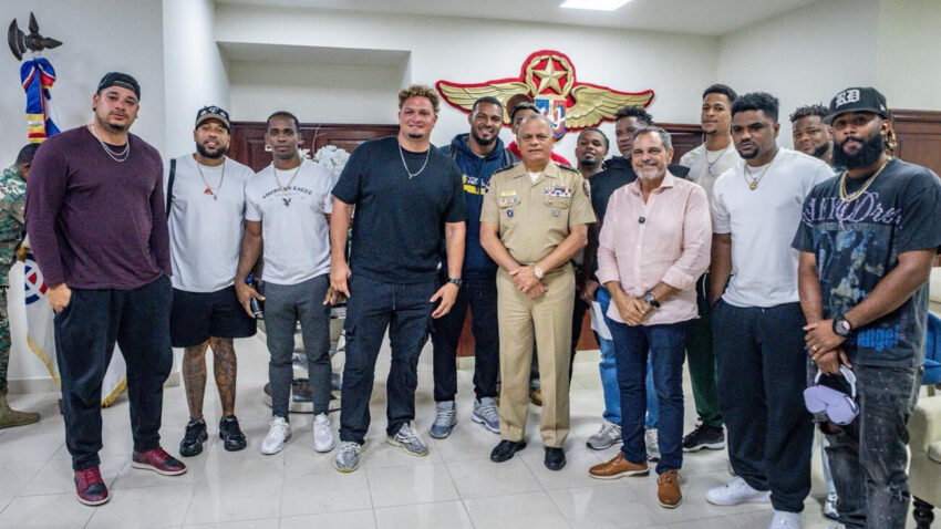 Gobierno dominicano facilita el retorno al país de otro grupo de ciudadanos dominicanos desde Venezuela en aeronave de la Fuerza Aérea