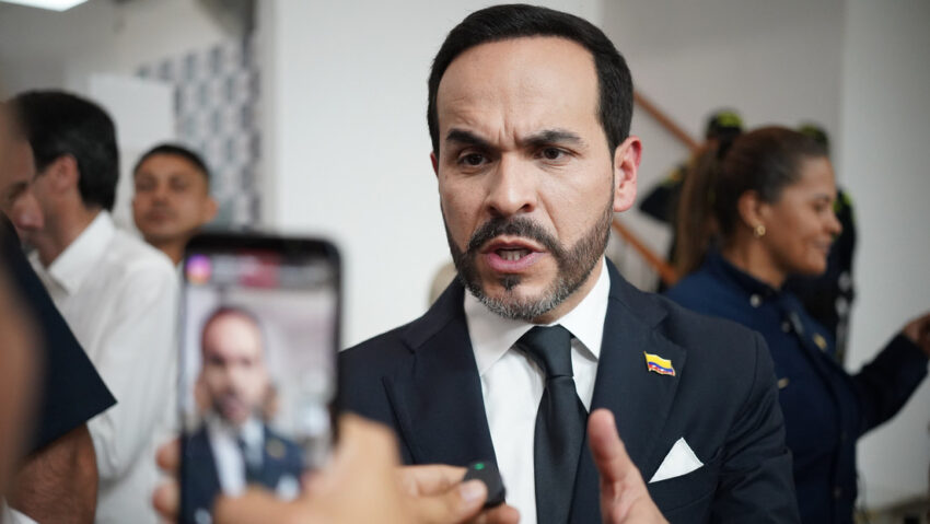 Guiño a Washington: De la Espriella anuncia su primera medida en Colombia