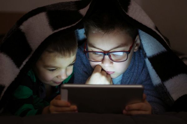 Miopía infantil, el desafío de la salud visual en la era digital