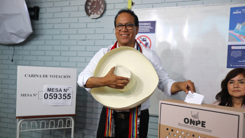 Roberto Sánchez se pronuncia mientras avanza el conteo de votos en Perú