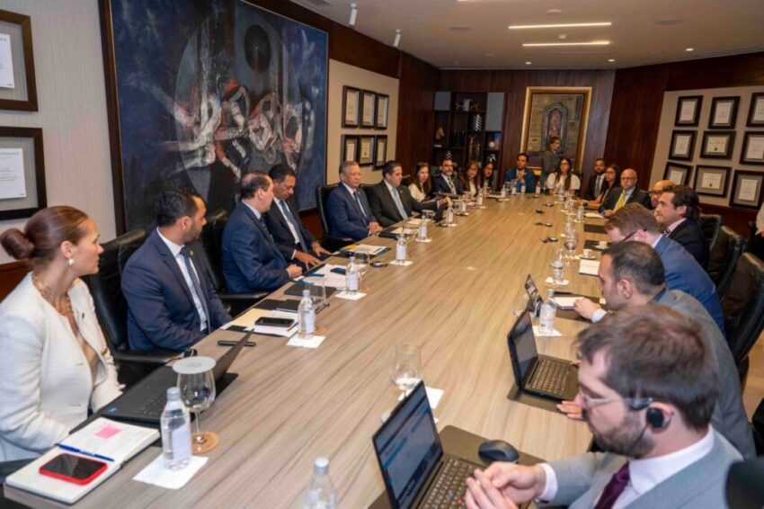 FMI y Banreservas analizan perspectivas económicas y financieras de RD