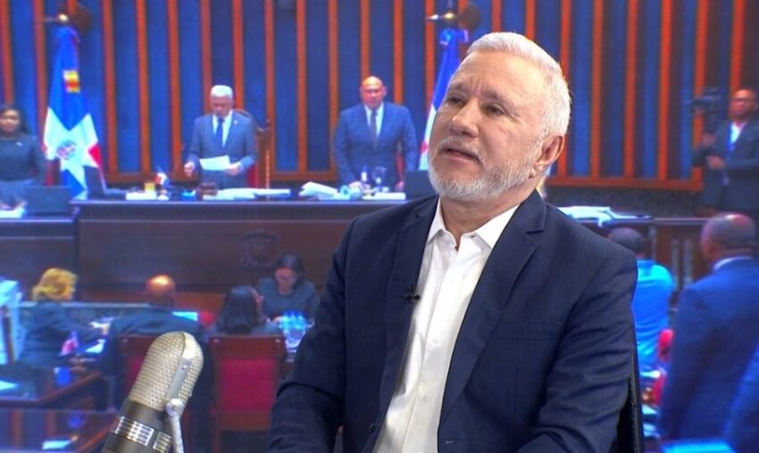 Antonio Taveras atribuye su salida del PRM a diferencias sobre reformas institucionales